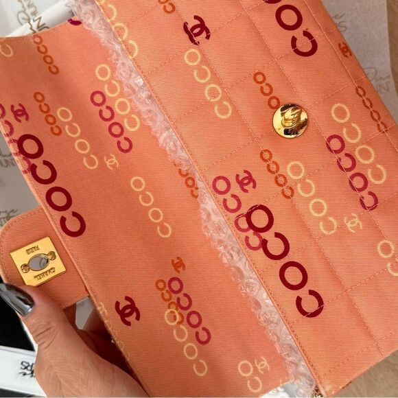 100% Authentic CHANEL Pink Canvas COCO East West Choco Bar Shoulder Bag - Picture 10 of 12